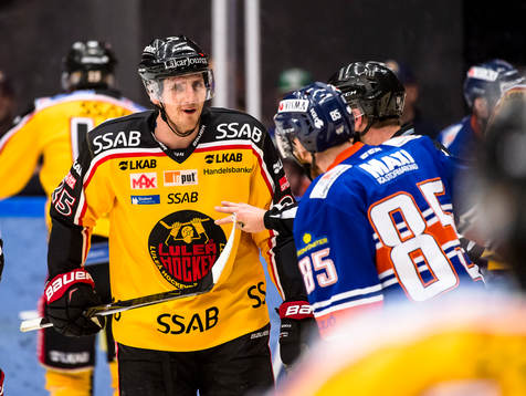 Luleås Anton Hedman i ordväxling med Växjös Liam Reddox