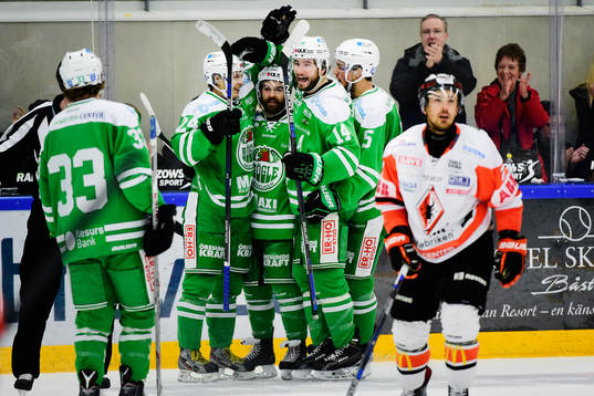 Karlskronas Robin Gartner deppar medan Rögles Jack