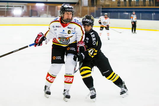 s Line Bialik Öien