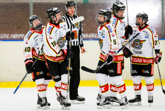 Luleås Noora Tulus, Mira Jalosuo, Johanna Fällman,