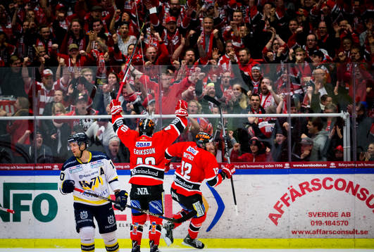 Örebros Marko Anttila gör 1-0 och jublar