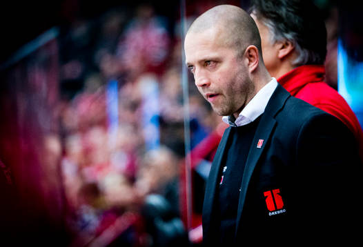 Örebros assisterande tränare Johan Tornberg deppar