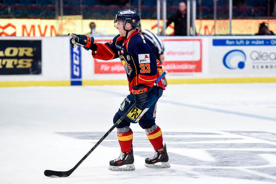 Djurgårdens Linus Hultström jublar