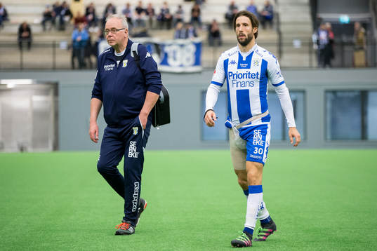 IFK Göteborgs Mattias Bjärsmyr tvingas utgå med skada
