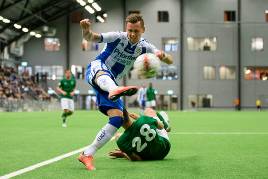 IFK Göteborgs Jakob Ankersen skjuter ett skott