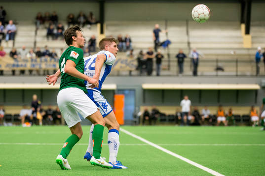Jönköpings Max Watson mot IFK Göteborgs Mikael Boman