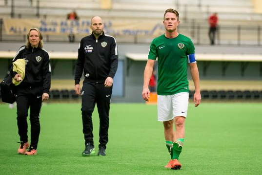 Jönköpings lagkapten Tommy Thelin deppar