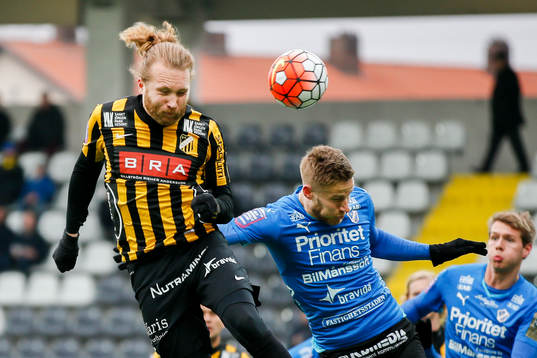 Häckens Emil Wahlström och Halmstads Alexander Ruud Tveter