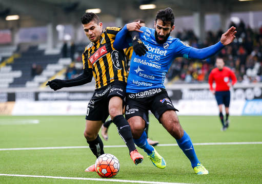 Häckens Paulo de Oliveira och Halmstads Mohammed Ali Khan