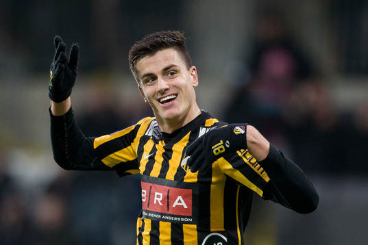 Häckens Alexander Jeremejeff jublar