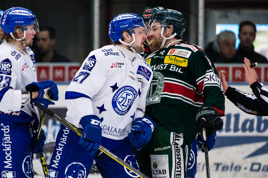 Gruff mellan Leksands Viktor Mårtensson och Tingsryds