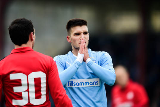 Malmö FFs Vladimir Rodic deppar
