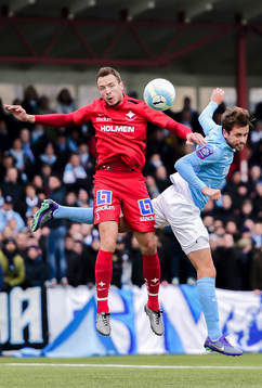 Norrköpings Jón Gudni Fjóluson och Malmö FFs Kári