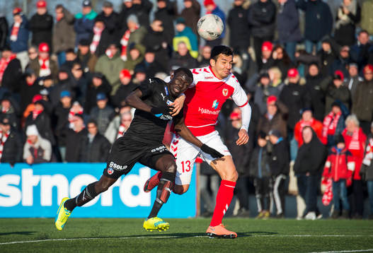 Kalmars Emin Nouri och Helsingborgs Lalawélé Atakora