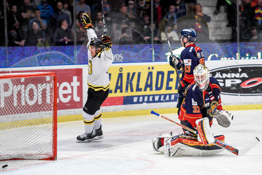 Brynäs Jacob Blomqvist jublar