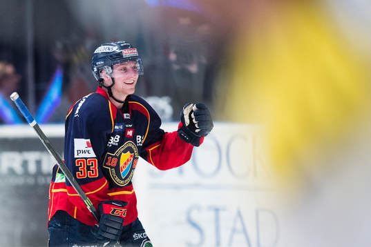 Djurgårdens Linus Hultström jublar