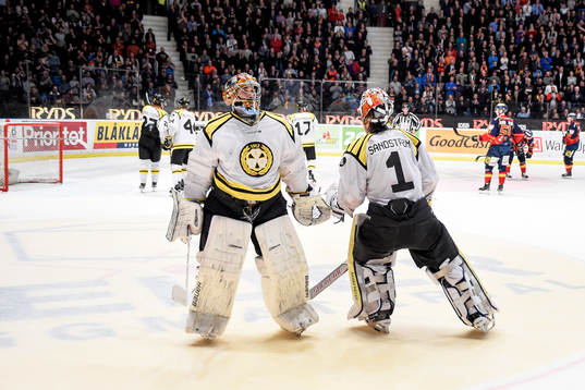 Målvaktsbyte i slutet av matchen Brynäs målvakt Felix