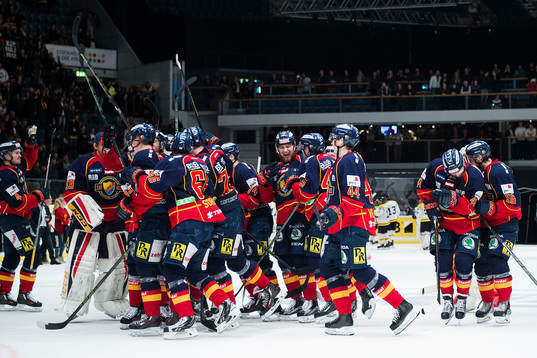 Djurgårdens spelare jublar i åttondelsfinal 3 i