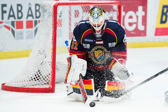 Djurgårdens målvakt Mikael Tellqvist   i åttondelsfinal