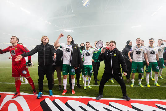 Hammarbys spelare sjunger med när Hammarbys