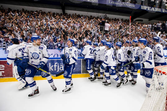 Leksands spelarna jublar