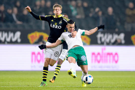 s Anton Jönsson Salétros drar ner Hammarbys Alexssander