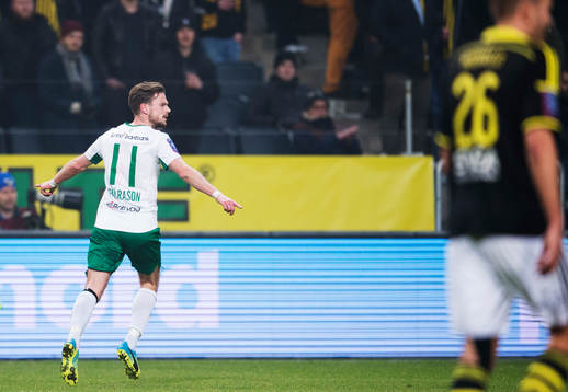 Hammarbys Arnor Smarason jublar