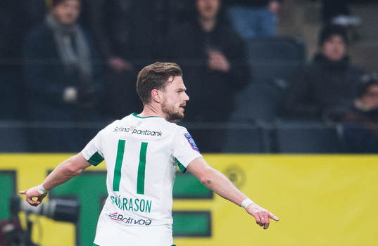 Hammarbys Arnor Smarason jublar