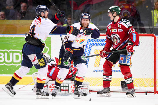 Djurgårdens Daniel Brodin och Patrick Thoresen jublar