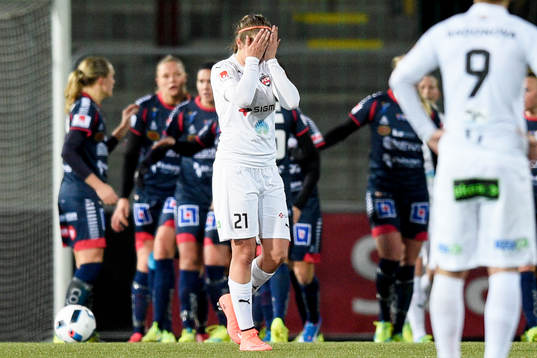 Rosengårds Lieke Martens deppar