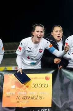 Rosengårds Emma Berglund jublar