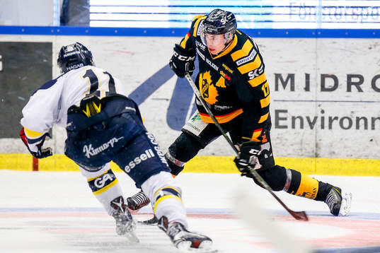 s  Simon Önerud