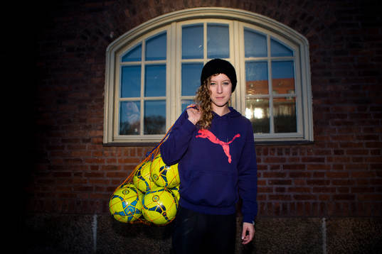 Bläddra bland fler bilder av Reportage, Flyktingfotboll, Ideella Föreningen Rampen
