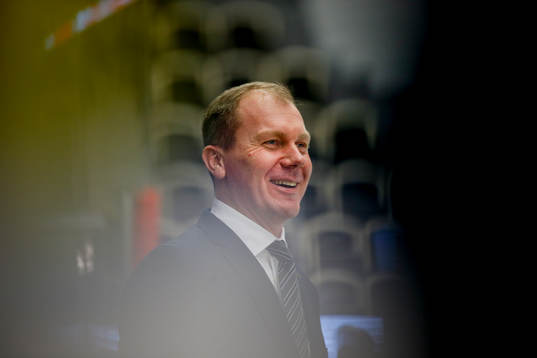 s tränare Johan Lindbom