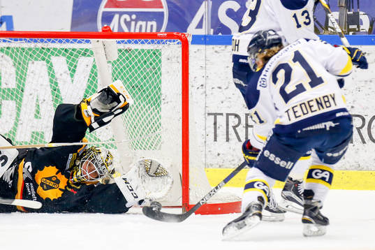 s Mattias Tedenby gör 1-1