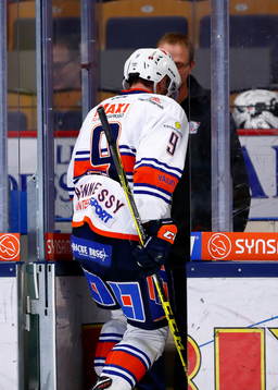 Utvisning Växjös Josh Hennessy