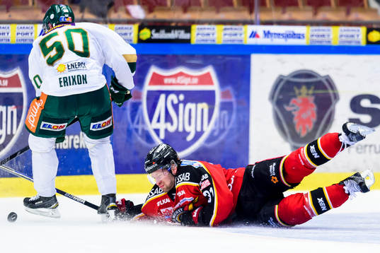 Luleås Jonathan Granström täcker skott