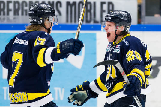 s Emil Johansson jublar