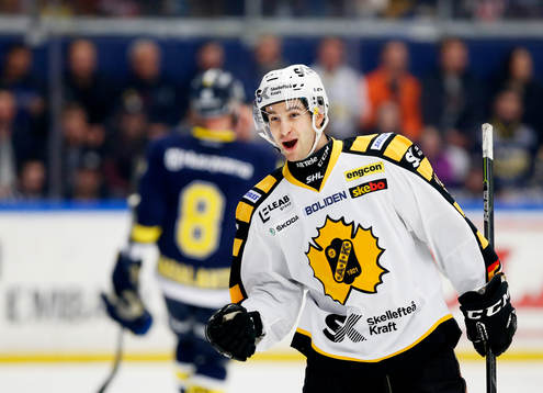 Skellefteås Andrew Calof jublar
