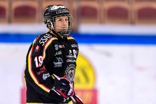 Luleås Emma Eliasson på uppvärmningen