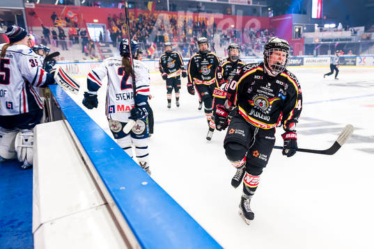 Luleås Noora Tulus jublar
