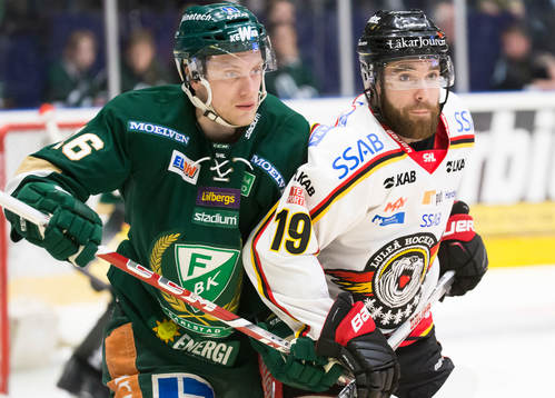 Färjestads Johan Ryno  och Luleås Jacob Lagace
