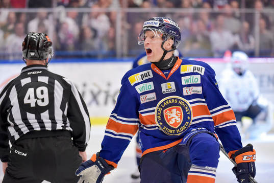 Växjös Richard Gynge jublar