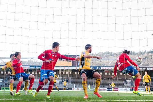 Elfsborgs Anders Randrup och Helsingborgs Felix Bindelöv