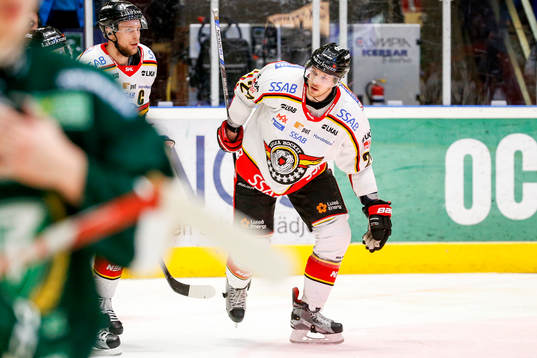 Luleås Lucas Wallmark jublar