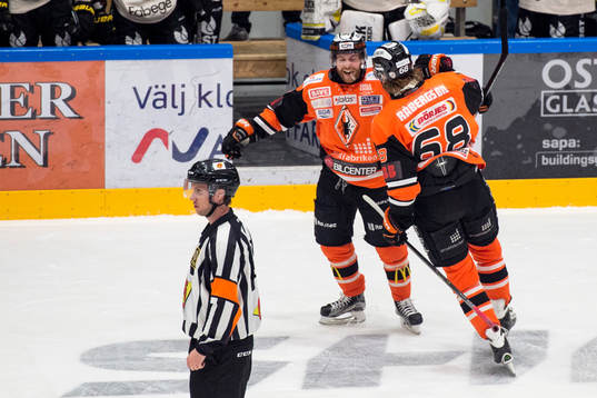 Karlskronas Mattias Guter jublar