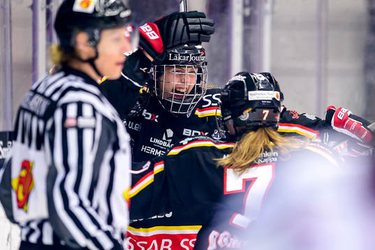 Luleås Henriette Sletbak jublar