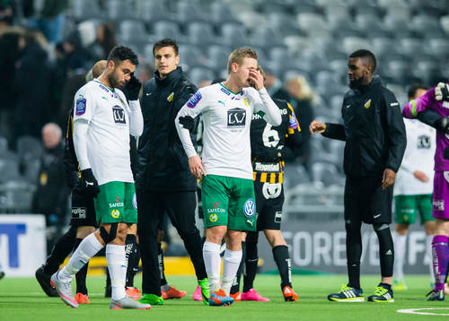 Hammarbys Imad Khalili (h) och Erik Israelsson (v) ser