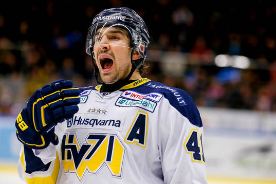s  Chris Campoli