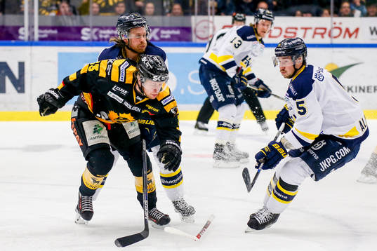 s Mattias Tedenby och Adam Almquist